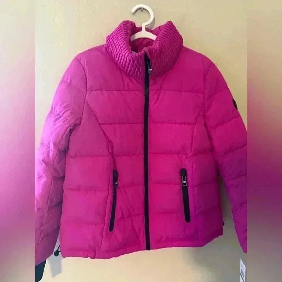 Stand-Away Collar Short Puffer Jacket -MICHAEL KORS